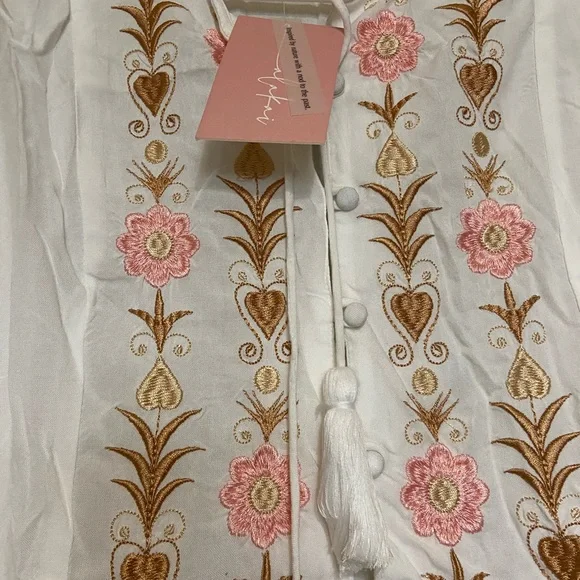 Embroidery Dress - Picture 5 of 5